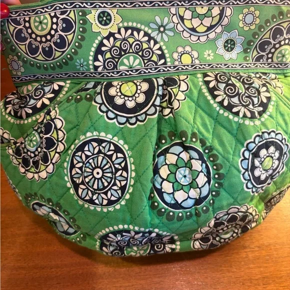 Vera Bradley Vibrant Green Patterned Tote Bag - Picture 5 of 9